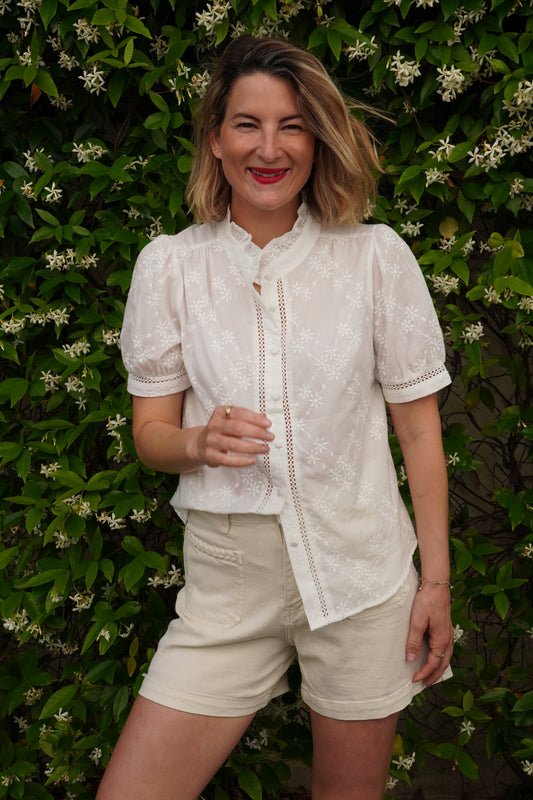 Blouse à col et à fleurs Eva - Blanc