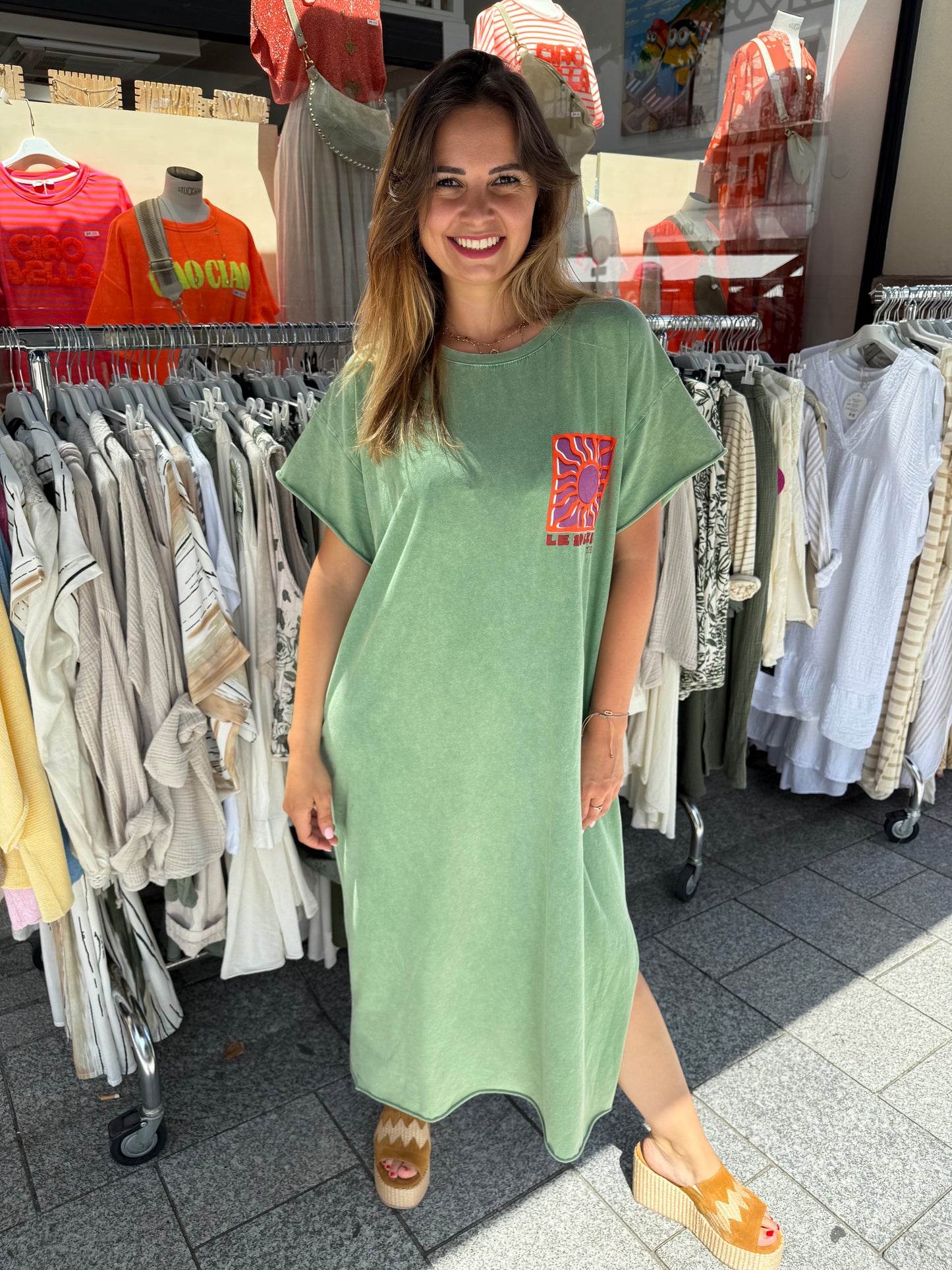 Robe Leelou