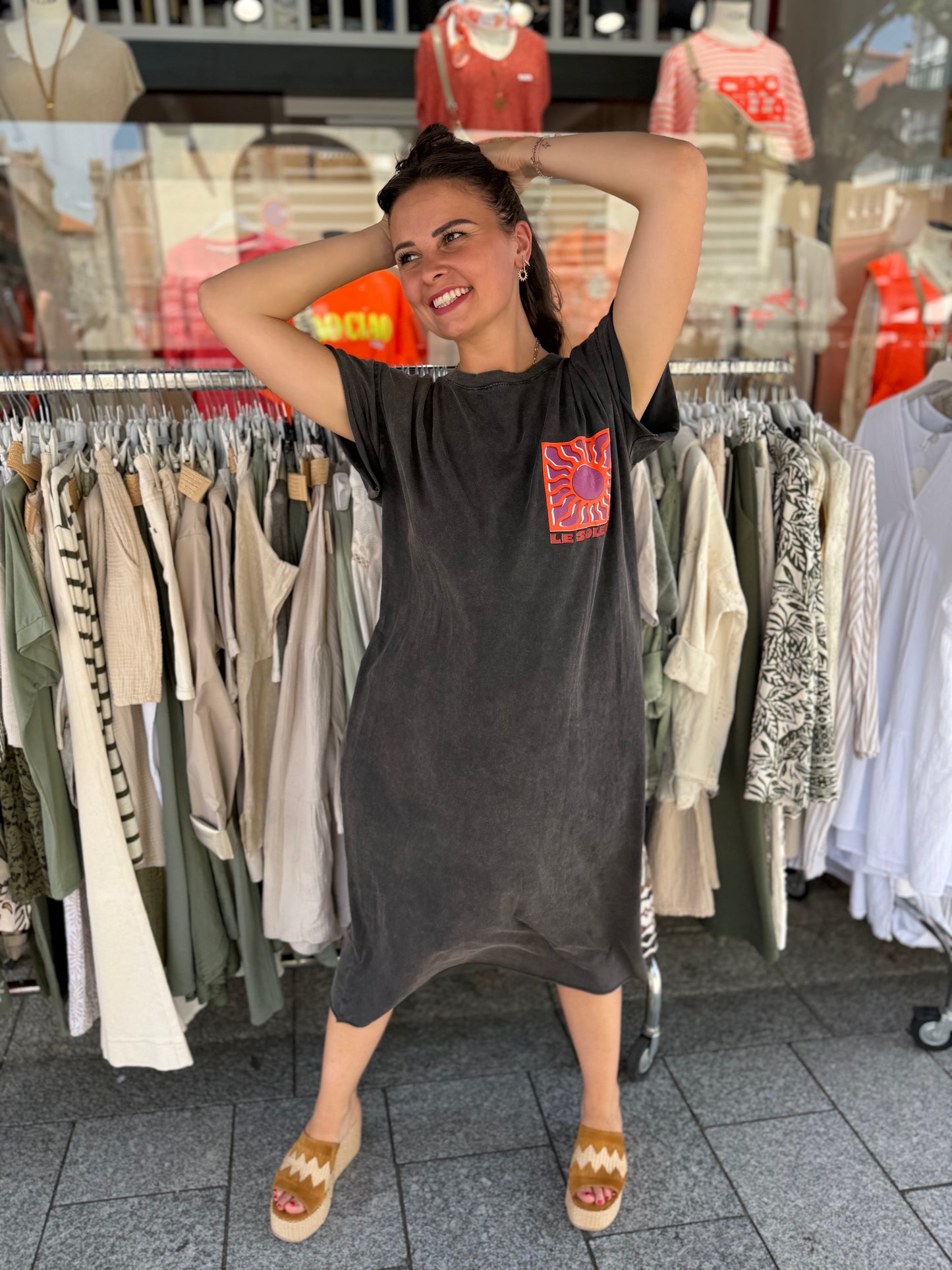 Robe Leelou